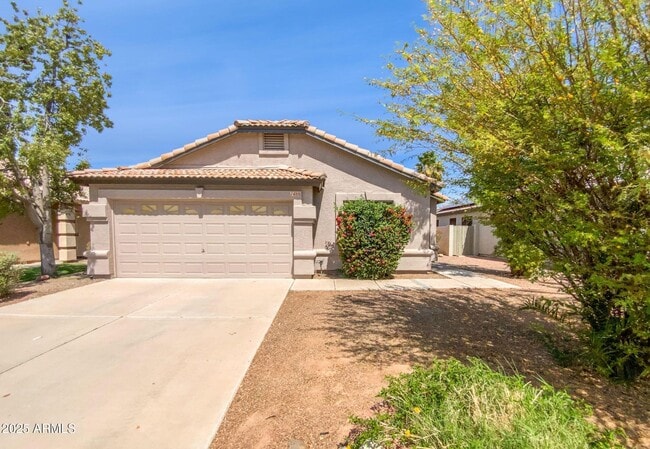 Building Photo - 1488 W Page Ave