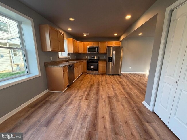 Photo - 5517 Schumacher Dr