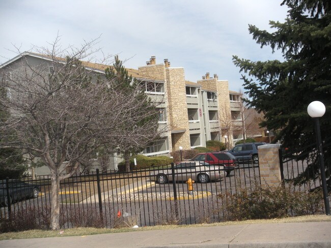 Photo - Sunnyside Condominiums