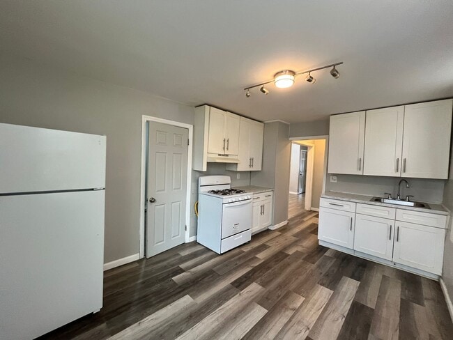 Photo - 197 Gates Ave Unit 1