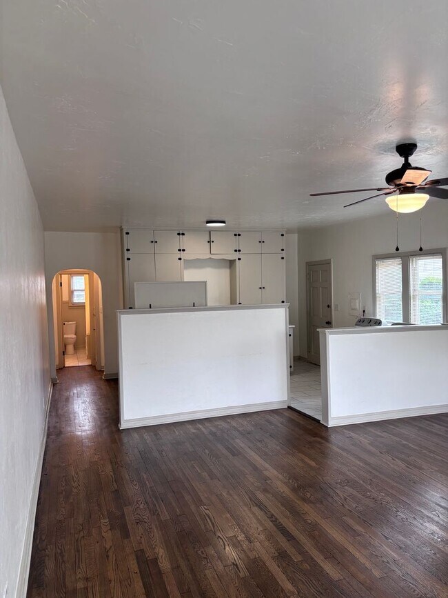 Photo - Charming 1br 1ba duplex!