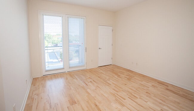 Photo - 242 E Water St Unit 119