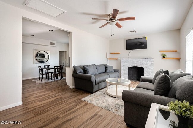 Photo - 1514 E Fillmore St