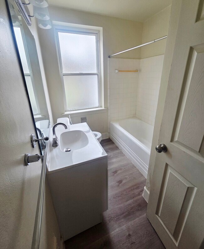 Photo - 3147 Evergreen Ave Unit 1