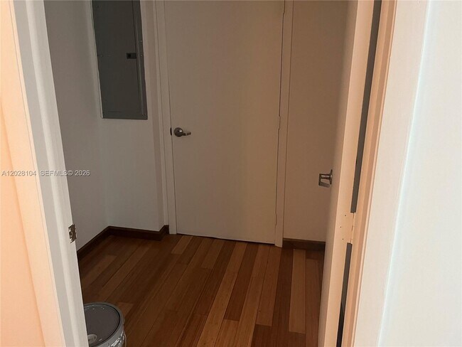 Photo - 1800 N Bayshore Dr Unit 915