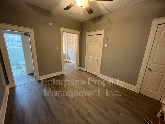 Photo - 1111 North Pkwy Unit 3