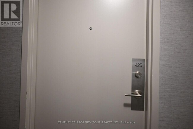 Photo - 816 Lansdowne Ave Unit 425
