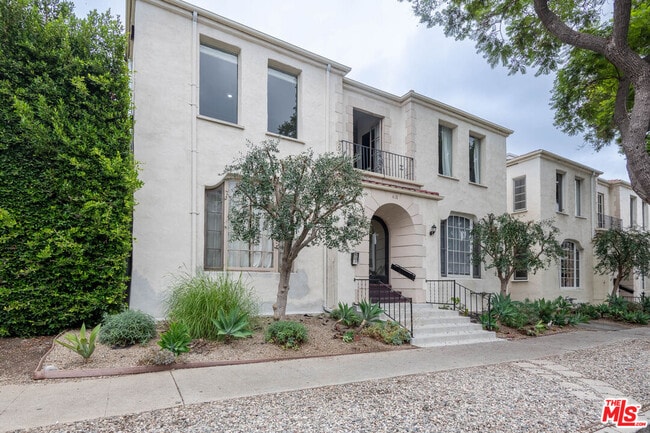 Photo - 418 N Curson Ave Unidad 206