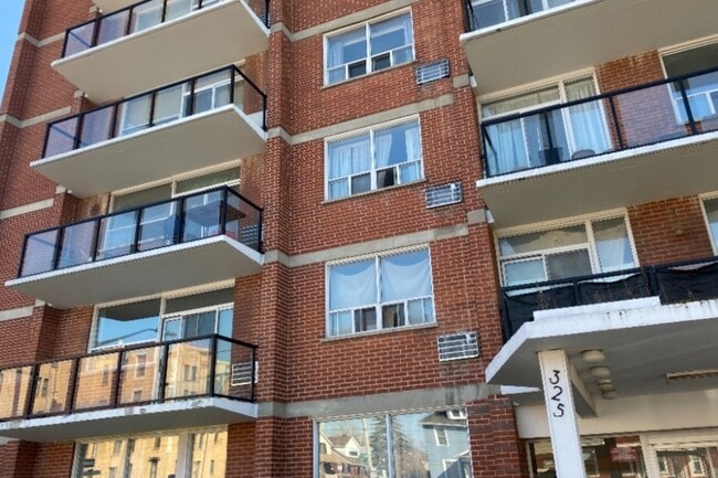 Building Photo - Park Towers