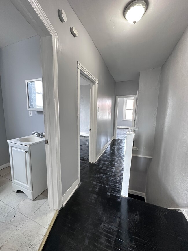 Photo - 6158 Wheeler St