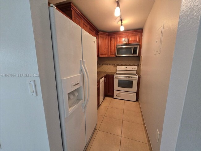 Building Photo - 4845 NW 7th St Unit 309-5