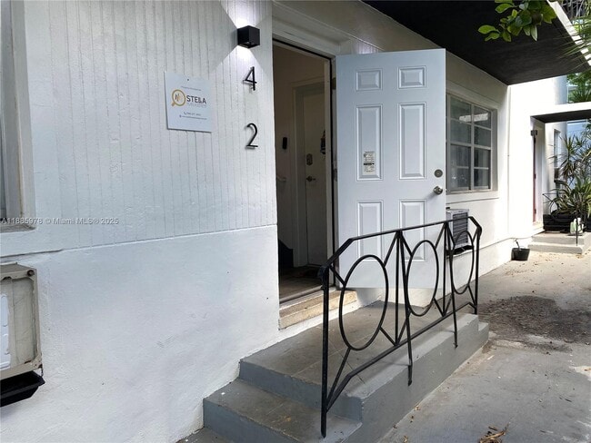 Photo - 9025 Harding Ave Unit 4