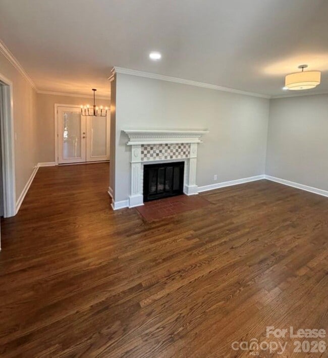 Photo - 4201 University Dr