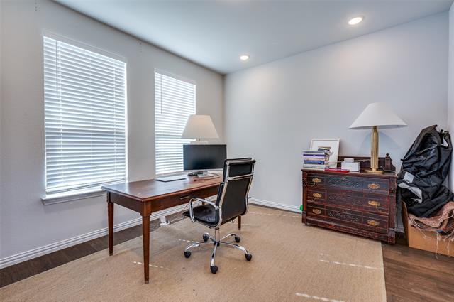 Photo - 3305 Ironstone Rd