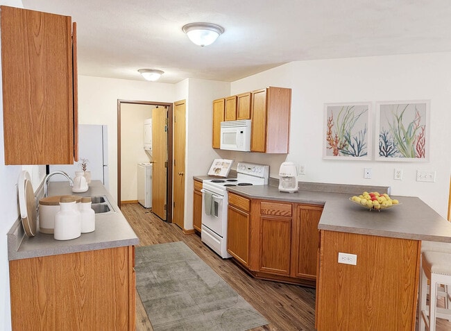 Kitchen - Pembrook Place