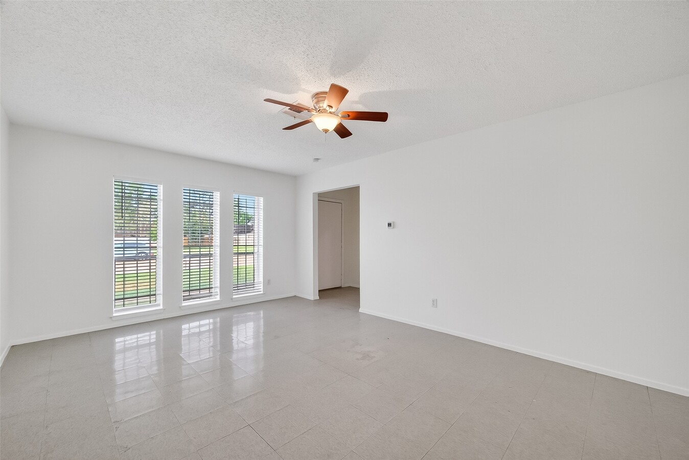 Photo - 15022 Chipman Ln.