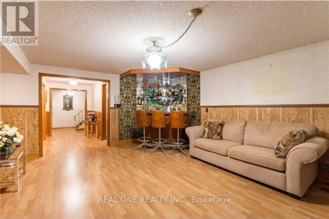 Photo - 114 Palmerston Ave