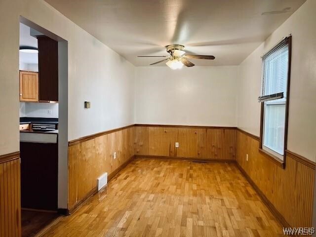 Photo - 199 Fairgreen Dr