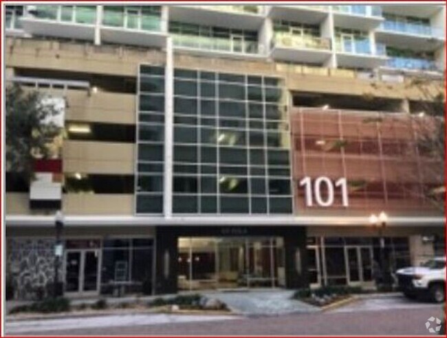 Building Photo - Modern 1/1 Condo in the Heart of Orlando –...