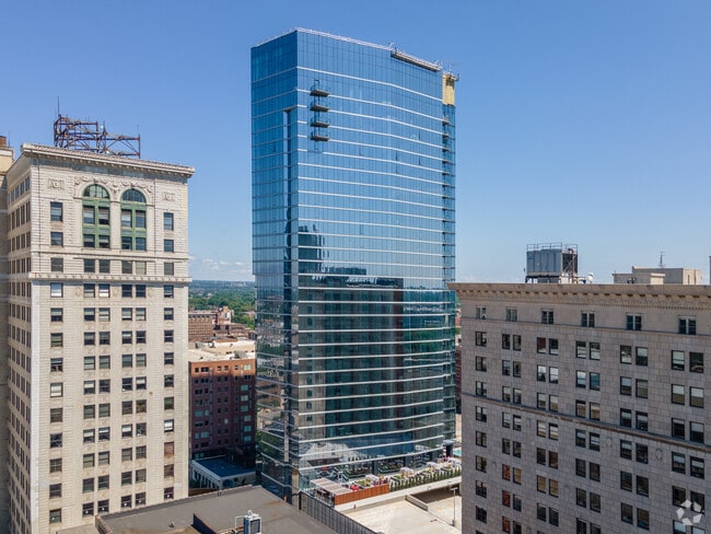 Building Photo - The Lumen
