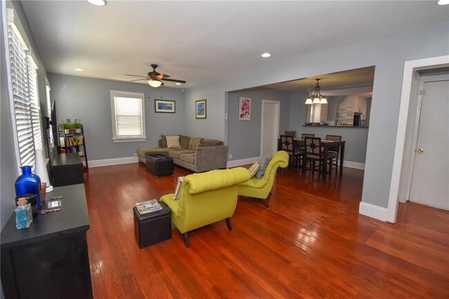 Photo - 184 Clifton St SE