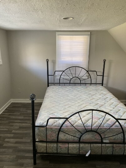 Photo - FOR RENT!!