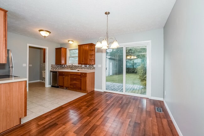 Photo - 123 Plymouth Rd