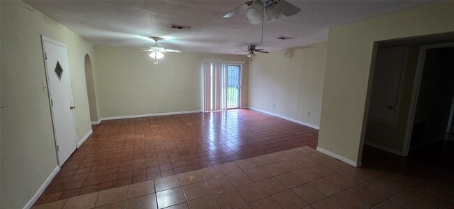 Building Photo - 1018 Forestburg Dr