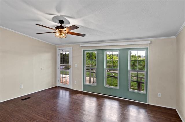 Photo - 401 Barker St