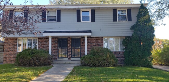 Front of Townhouse - 4706 N 58th St Casa Adosada