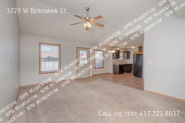 Photo - 3229 W Bergman St