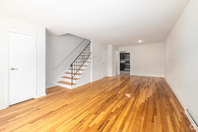 2BR, 1.5BA w/ Rec Room- 2,000SF - Living Area