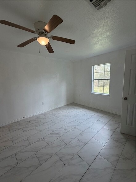 Photo - 9210 Tacquard Dr