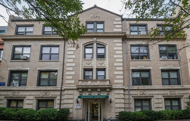 Photo - 546 W Wellington Ave Unit 540-307