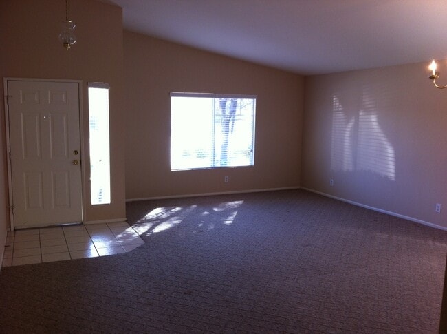 Photo - 3 BEDROOM HOME NEAR EAGLE RANCH COMMUNITY OFF TOPAZ RD.