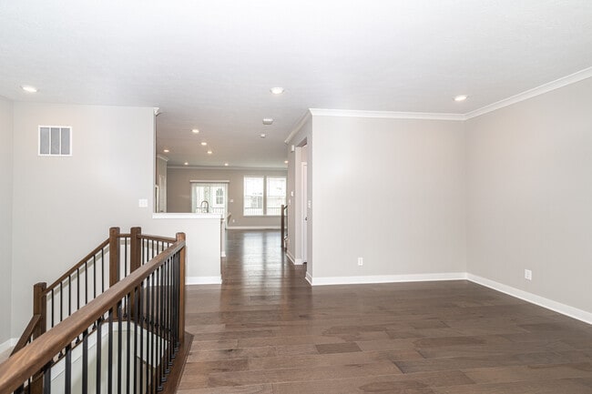 Photo - 953 Yorkshire Ln