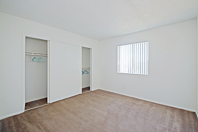 Photo - Mountain View