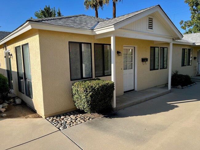 r328 - r328 Apartamento Unidad 328 S. Eureka St. #B