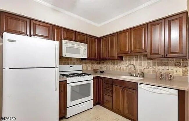 Photo - 4 Claremont Pl Unidad 2