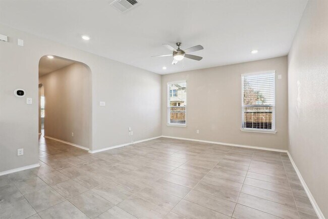 Photo - 17117 Gibbons Path