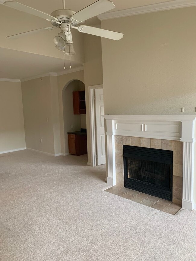 Photo - LOVELY TOP LEVEL CONDO IN GERMANTOWN Unit 402
