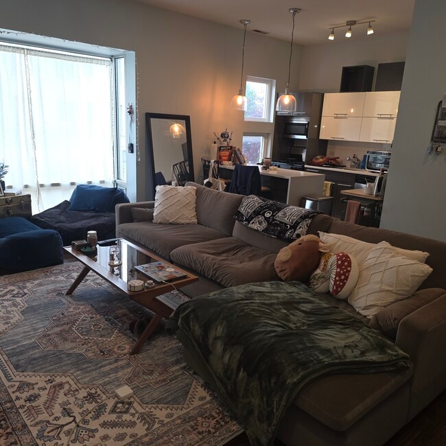 Photo - 2456 N California Ave Unit 2R