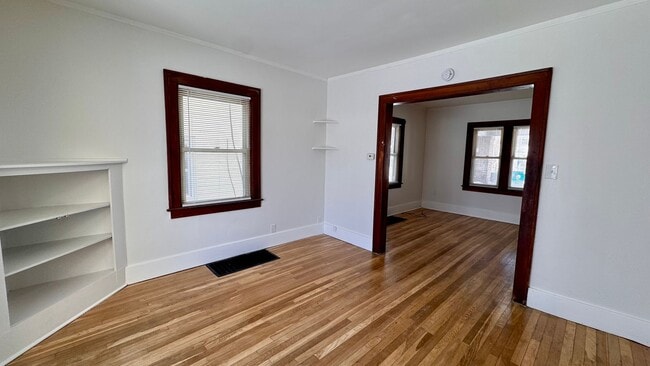 Photo - 1716 Linden Ave SE