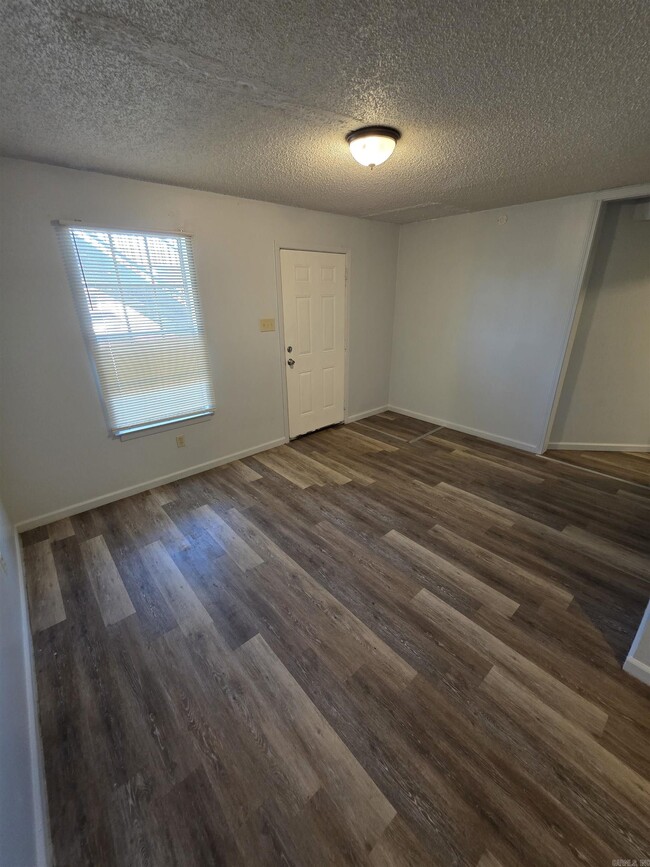 Photo - 5910 W 53rd St Unit 1
