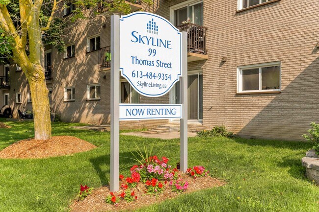 Photo - Thomas Apartments