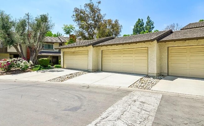 Photo - 1722 Aspen Village Way