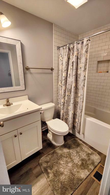 Photo - 714 Wendover Dr