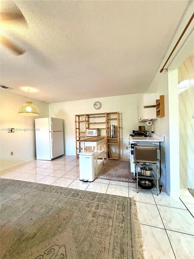 1100 SW 88th Ave