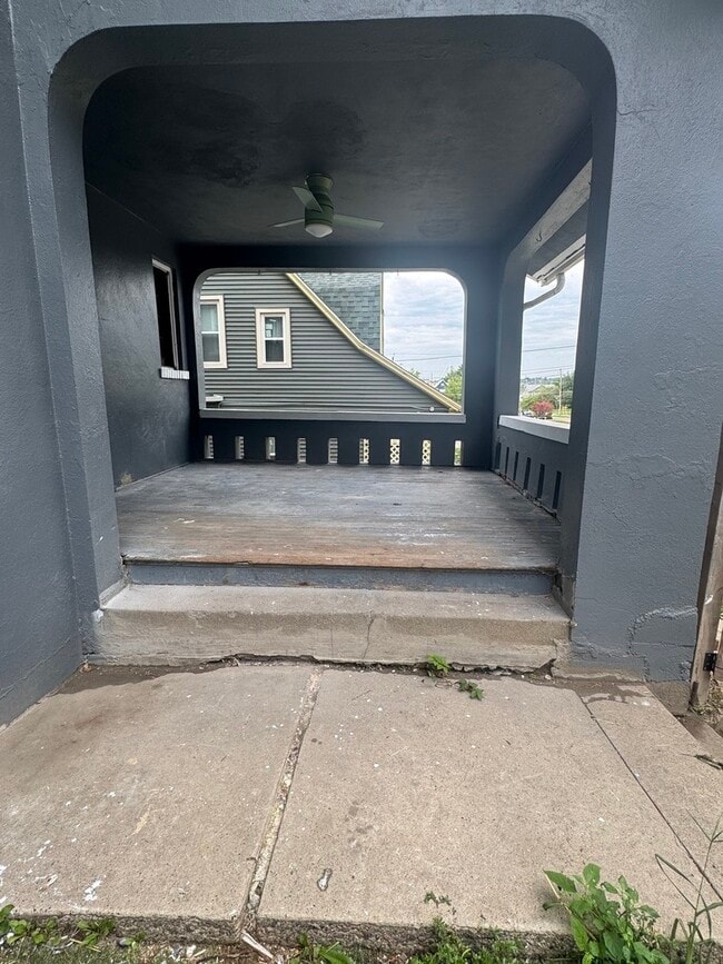 Photo - 717 22nd St