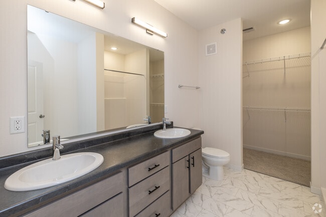 2BR, 2BA - 1,192SF - Primary Bathroom
